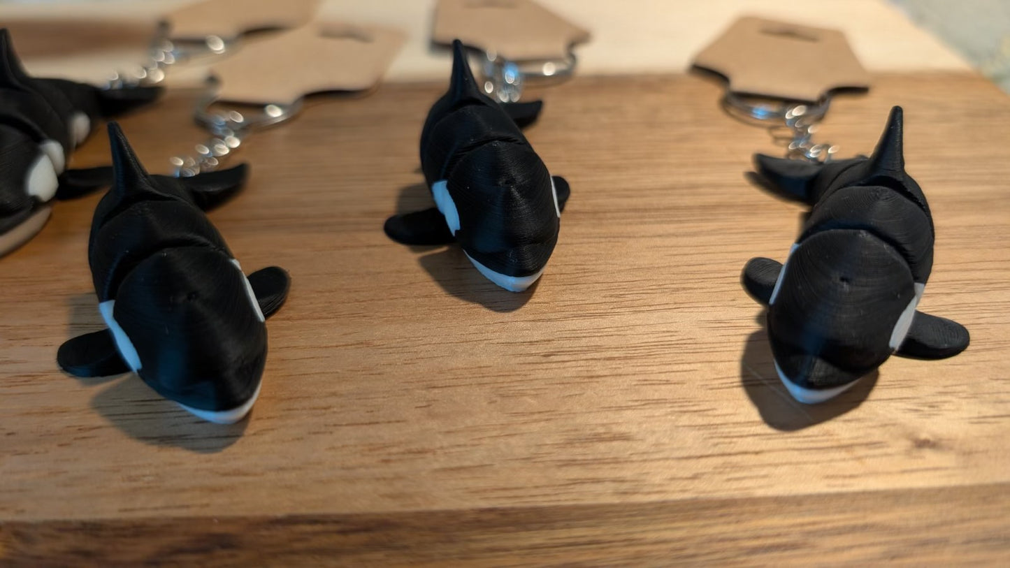 The Articulated Flexi Orca Killer Whale Keychain 🐋